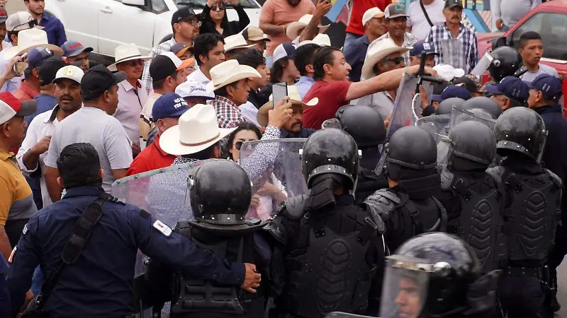 Violento repliegue de productores en Zacatecas